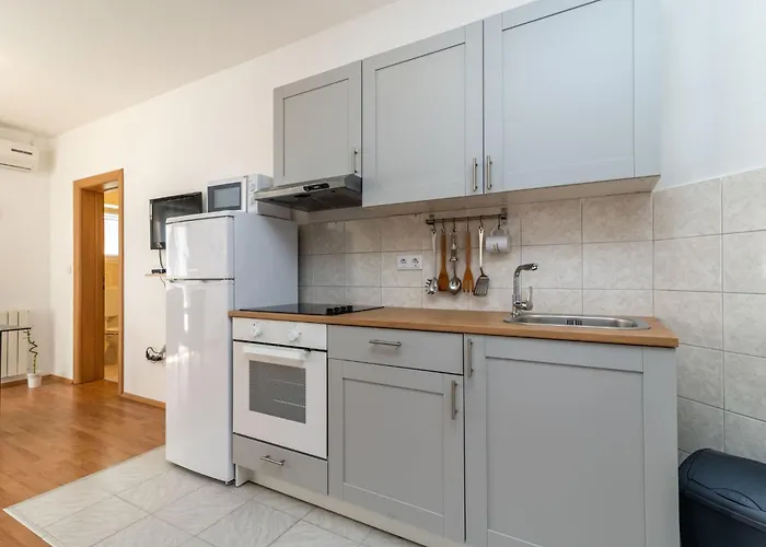 Superior-apartment Mit Einem Schlafzimmer In Strandnaehe By Interhome Apartman *