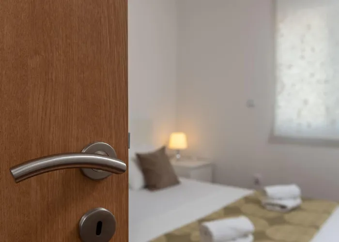 Apartman Superior-apartment Mit Einem Schlafzimmer In Strandnaehe By Interhome Trogir