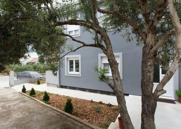 Superior-apartment Mit Einem Schlafzimmer In Strandnaehe By Interhome * 特罗吉尔