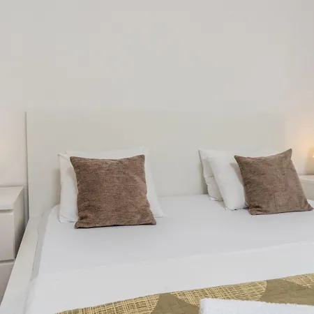 Apartment Superior-apartment Mit Einem Schlafzimmer In Strandnaehe By Interhome